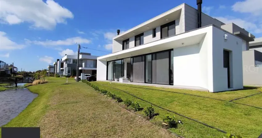Casa em condomínio fechado com 4 quartos à venda na Rua Rio Camisas, 231, Centro, Xangri-Lá