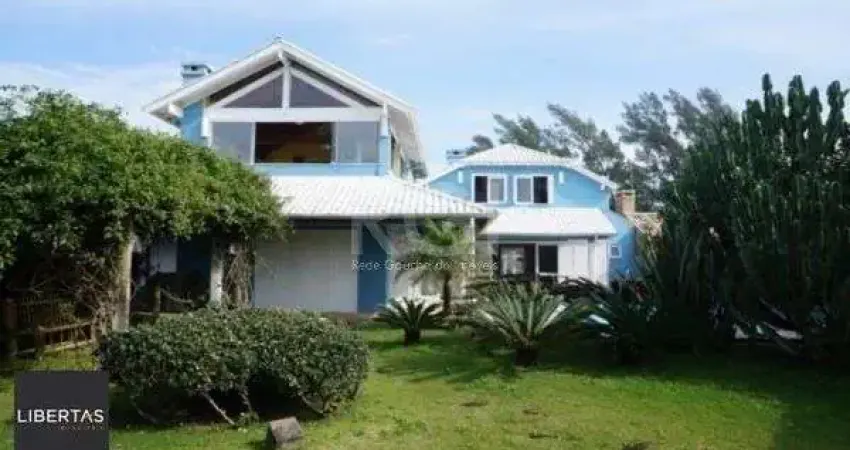 Casa para Venda - 500m², 7 dormitórios, sendo 2 suites, Atlântida