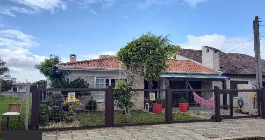 Casa para Venda - 160.78m², 4 dormitórios, sendo 2 suites, 5 vagas - Centro