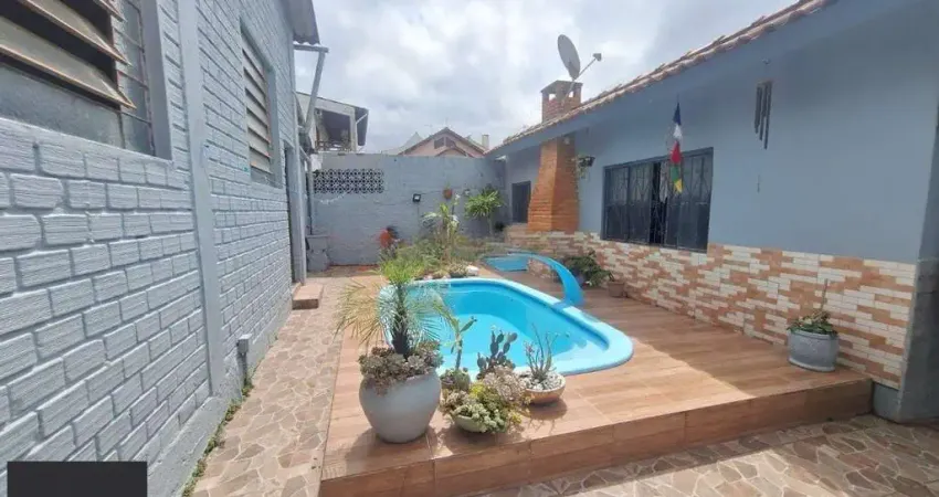 Casa de 2 dormitórios, sendo 1 suíte e 2 vaga de garagem coberta em Canoas.