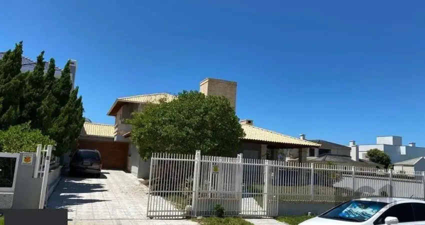 Casa com 5 quartos à venda na Rua Guia Das Pedras, 1220, Atlântida, Xangri-Lá