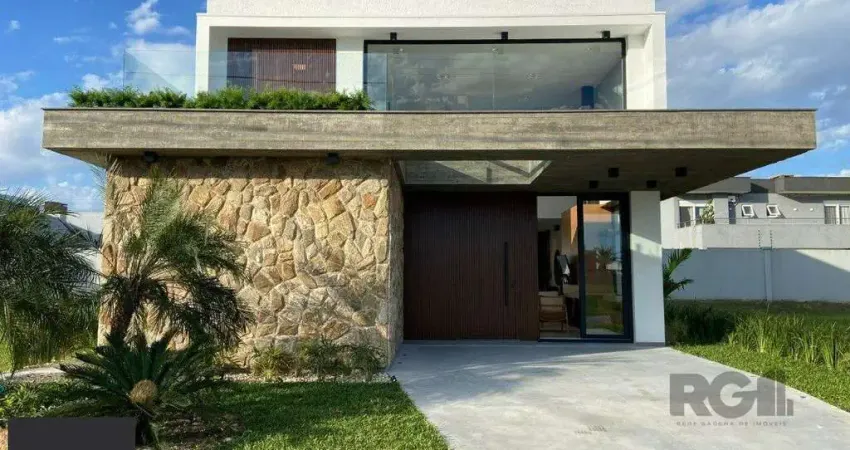 Sobrado Novo em Condomínio Fechado com 4 suítes e 238m² privativos