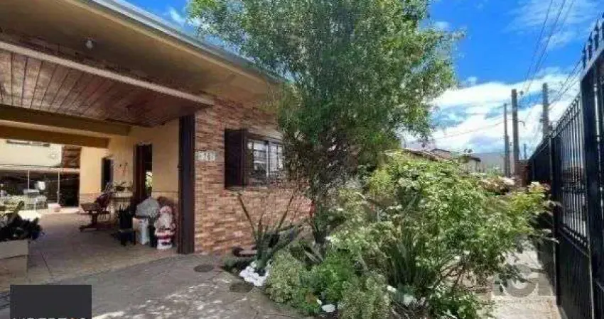 Casa com 4 quartos à venda na Rua Carlos Fraga, 76, Vila Márcia, Cachoeirinha