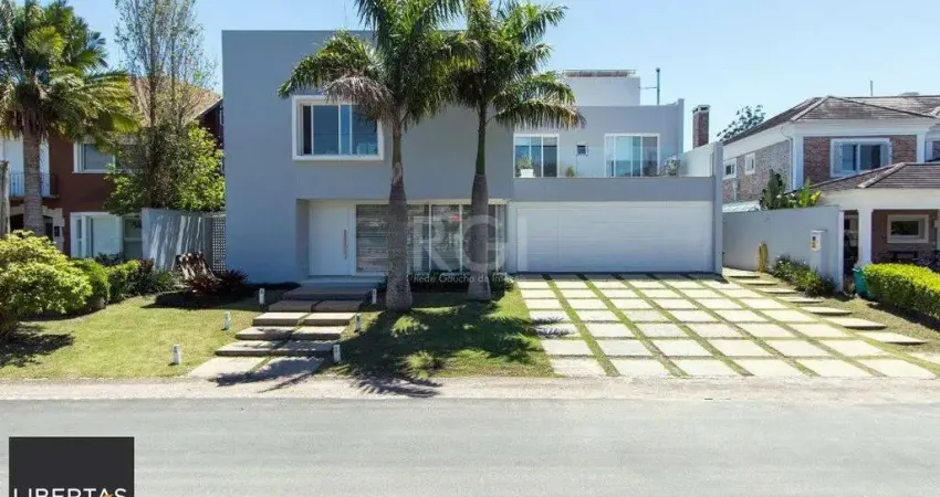 Casa Condominio para Venda - 707.4m², 6 dormitórios, sendo 6 suites, 4 vagas - Terra Ville