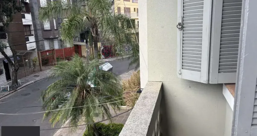 Apartamento com 3 quartos à venda na Rua Demétrio Ribeiro, 233, Centro Histórico, Porto Alegre