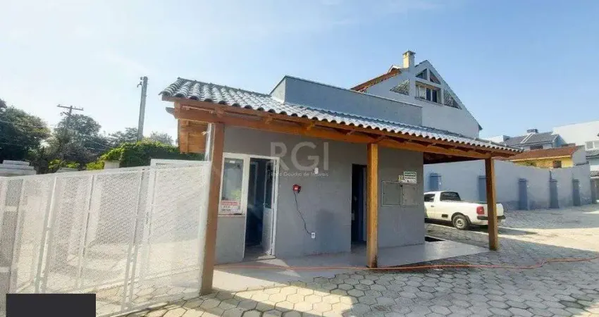 Vende-se casa em condomínio com 4 dormitórios (2 suítes), 3 vagas – Tristeza