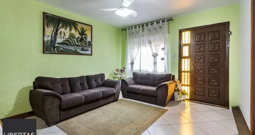 Casa com 3 quartos à venda na Rua Padre Hildebrando, 1056, Santa Maria Goretti, Porto Alegre