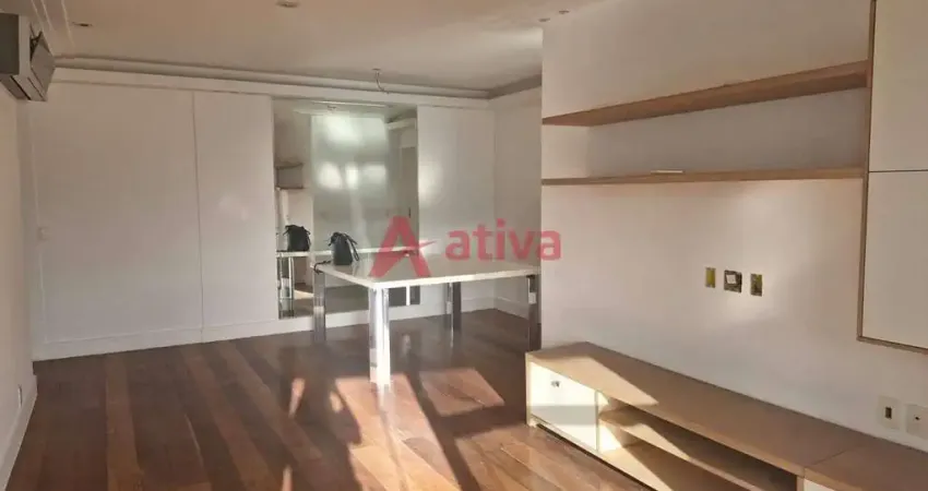 Apartamento com 3 quartos para alugar no Condomínio Saint Tropez