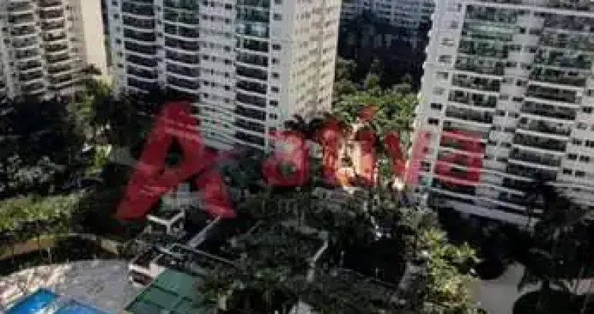 Apartamento totalmente reformado com 3 quartos no cidade jardim- jacarepagua - rj