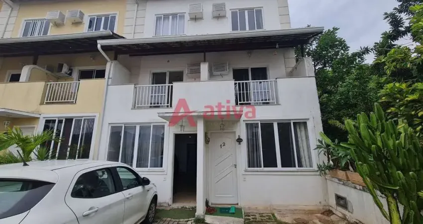Casa tríplex com 4 quartos a venda no residencial jardins da taquara - rio de janeiro