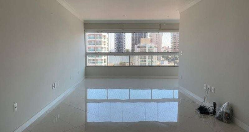 Apartamento no Condominio Vila Verde 150m² com 3 suítes e móveis planejados - Condomíno completíssimo.