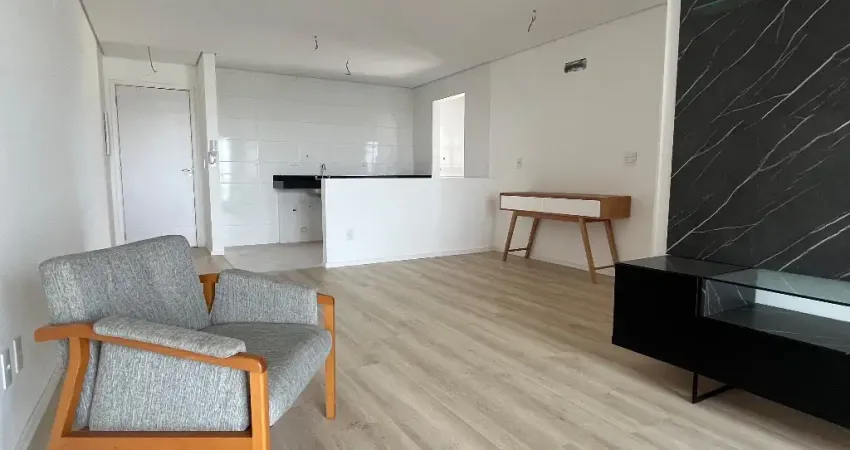 Belo apartamento na Vila Assunção com 3 quartos e 2 vagas.