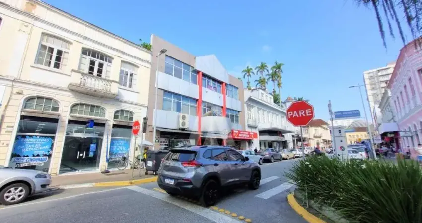 Sala para alugar, 32.47 m2 por r$650.00 - centro - joinville/sc