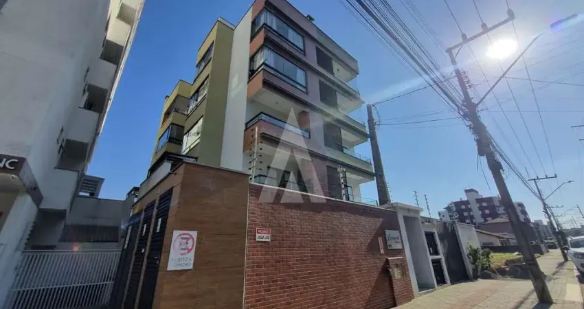 Apartamento com 3 quartos  para alugar, 86.77 m2 por R$2450.00  - Saguacu - Joinville/SC