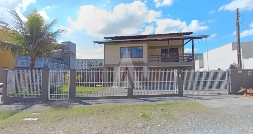 Casa residencial com 4 quartos  para alugar, 405.00 m2 por r$5200.00  - boehmerwald - joinville/sc