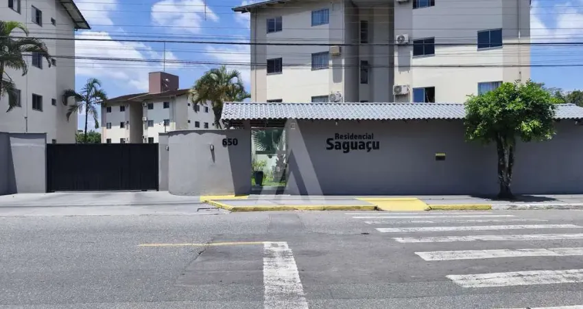 Apartamento no bairro Saguaçu mobiliado com 2 quartos, 1 banheiro social e cozinha e 1 vaga de garagem coberta.