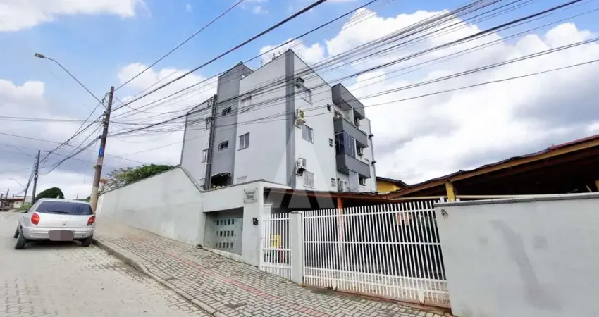 Apartamento com 2 quartos  para alugar, 37.36 m2 por R$1290.00  - Floresta - Joinville/SC