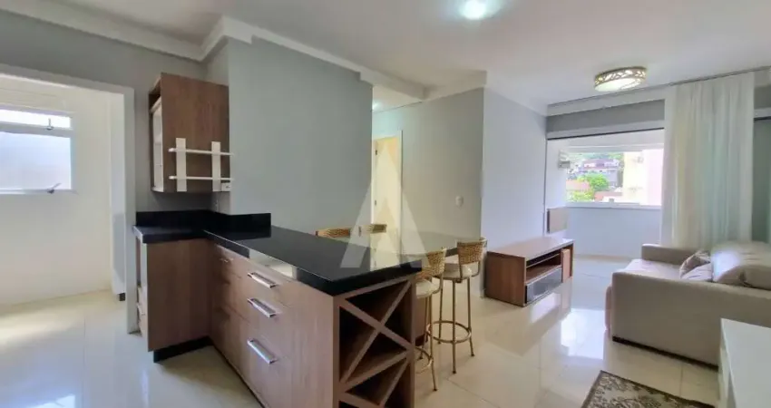 Apartamento semi mobiliado 03 dormitórios sendo 01 suíte, sala de estar e jantar, cozinha com armários, bwc social, área de ser