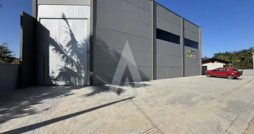 Opção comercial com aproximadamente 303,8 m²  por ambiente interno com mesanino e 2 lavabos sendo 01 com acessibilidade. estacio