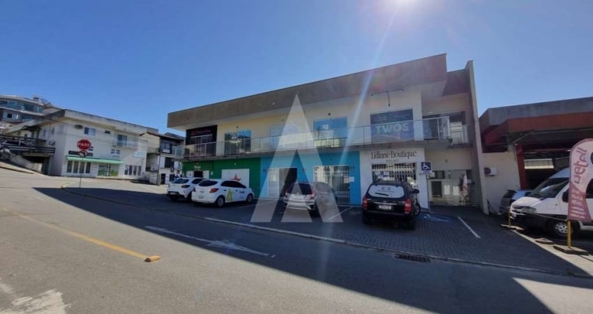 Sala para alugar, 43.31 m2 por R$1400.00  - Iririu - Joinville/SC