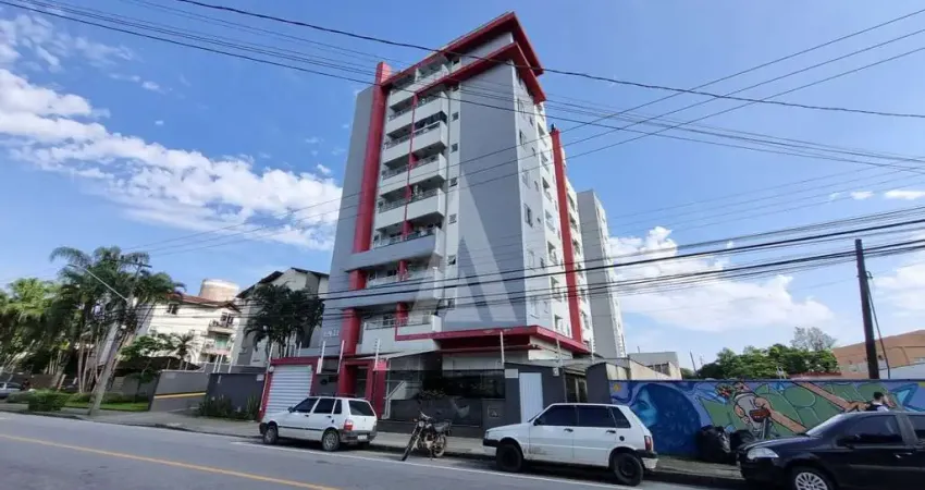 Apartamento com 3 quartos, sendo 1 suite, sala de estar e jantar, cozinha com armarios, 1 bwc social, área de serviço e sacada c