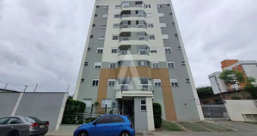 Apartamento com 3 quartos, 1 sendo suíte no bairro santo antonio