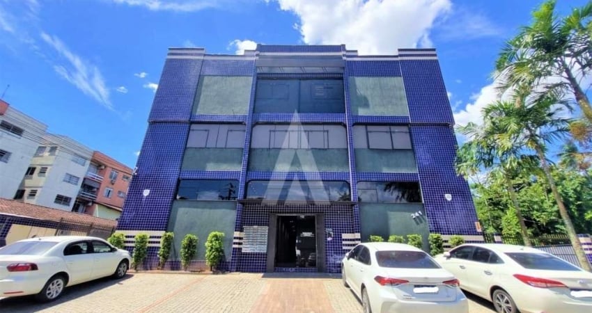 Sala para alugar, 56.00 m2 por R$1800.00  - Saguacu - Joinville/SC