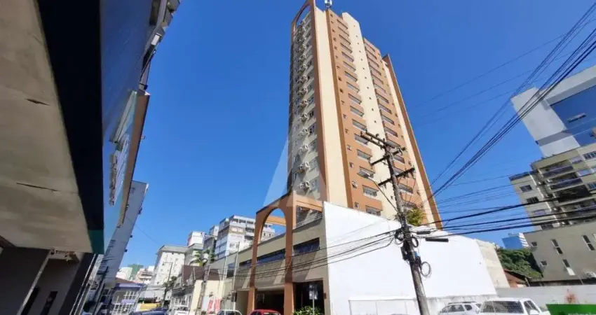 Apartamento com 1 quarto  para alugar, 33.00 m2 por R$1900.00  - Centro - Joinville/SC