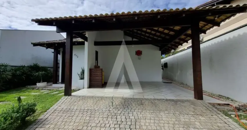 Casa residencial com 3 quartos  para alugar, 160.00 m2 por R$6500.00  - Gloria - Joinville/SC