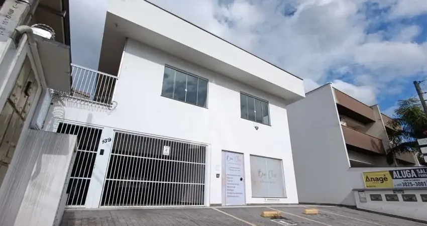 Sala para alugar, 68.54 m2 por R$2500.00  - Santo Antonio - Joinville/SC