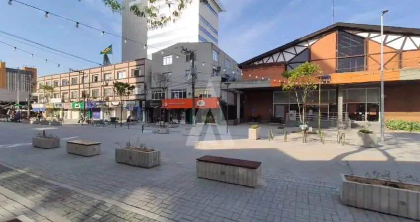 Sala para alugar, 67.13 m2 por R$980.00  - Centro - Joinville/SC