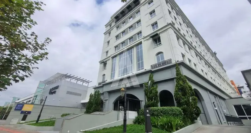 Sala para alugar, 49.29 m2 por R$1900.00  - Bom Retiro - Joinville/SC