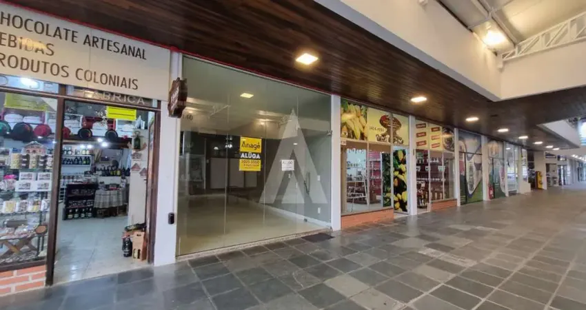 Loja para alugar, 31.50 m2 por R$2000.00  - Gloria - Joinville/SC