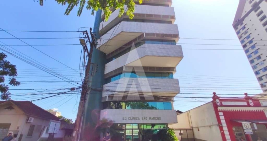 Sala para alugar, 240.87 m2 por R$8900.00  - Centro - Joinville/SC