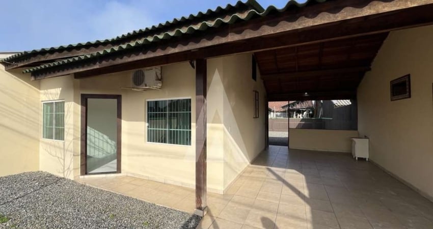 Casa residencial com 2 quartos  para alugar, 60.00 m2 por R$1400.00  - Paranaguamirim - Joinville/SC