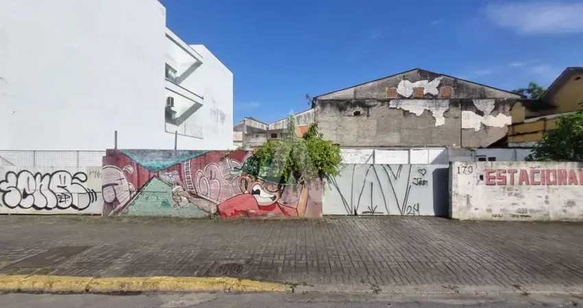 Terreno para alugar, 588.80 m2 por R$5500.00  - Centro - Joinville/SC