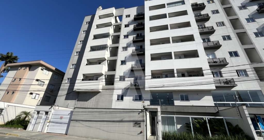 Apartamento com 2 quartos  para alugar, 50.14 m2 por R$2200.00  - Bom Retiro - Joinville/SC