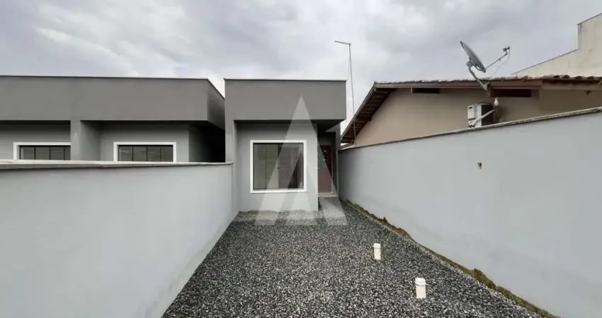 Geminado novo no morro do meio com 2 dormitórios sendo 1 suíte e com 64,89 m²