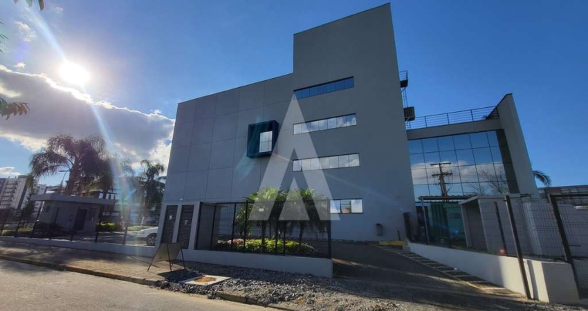Pavimento prédio para alugar, 310.17 m2 por R$21000.00  - Zona Industrial Norte - Joinville/SC