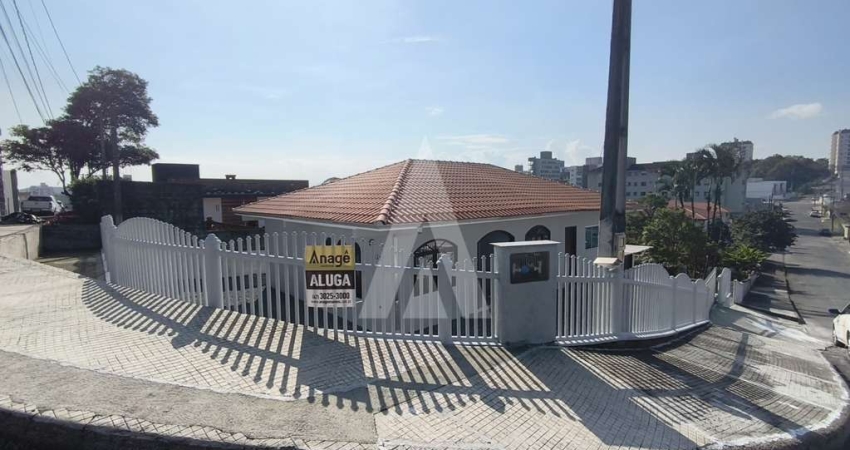 Casa residencial com 3 quartos  para alugar, 160.00 m2 por R$3000.00  - Costa E Silva - Joinville/SC