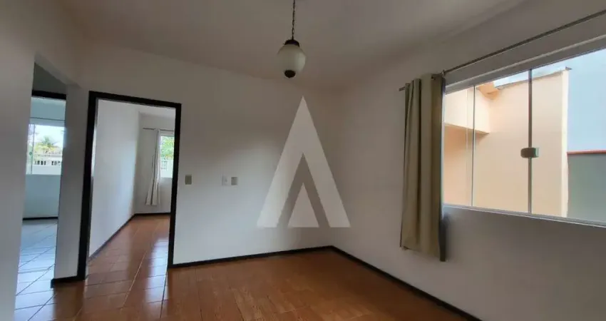 Casa residencial com 3 quartos  para alugar, 113.00 m2 por R$2500.00  - Floresta - Joinville/SC