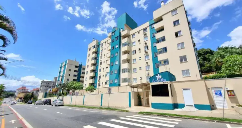 Apartamento com 2 quartos  para alugar, 52.76 m2 por R$1800.00  - Floresta - Joinville/SC