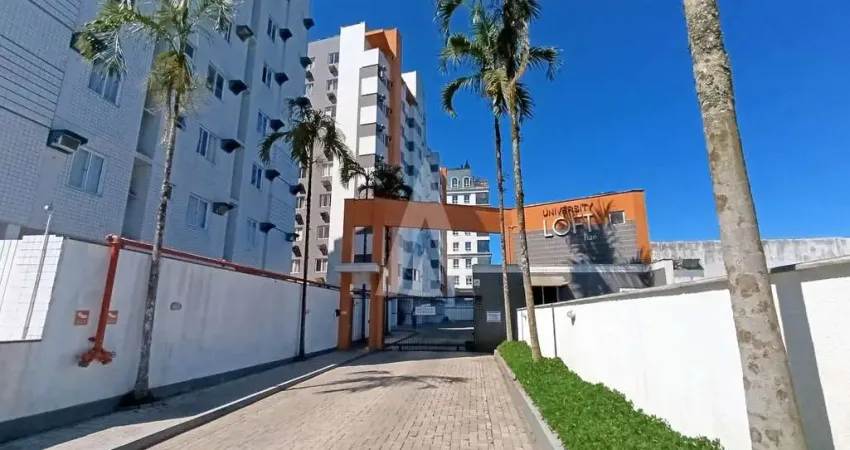 Apartamento com 2 quartos, cozinha com armários, localizado proximo a faculdade univille