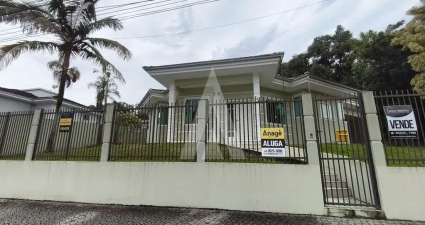 Casa residencial com 3 quartos  para alugar, 305.00 m2 por r$5000.00  - saguacu - joinville/sc