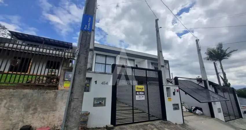 Casa residencial com 3 quartos para alugar, 117.00 m2 por r$3200.00 - costa e silva - joinville/sc