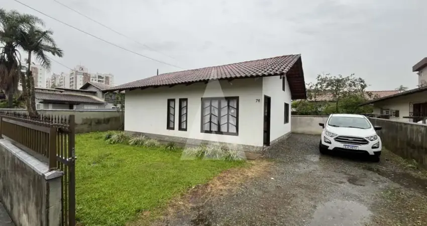 Casa residencial com 2 quartos para alugar por r$ 2200.00, 78.70 m2 - floresta - joinville/sc