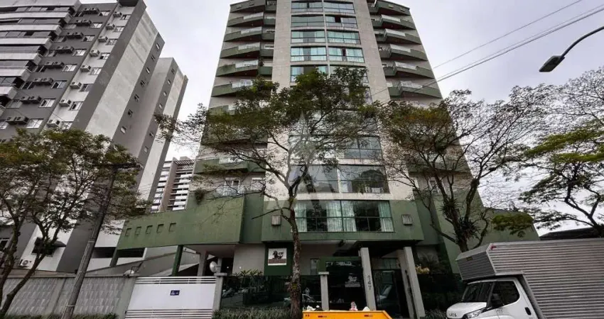 Apartamento semi mobiliado, com 2 quartos sendo 2 suítes, closet cozinha com armários, churrasqueira, no bairro atiradores