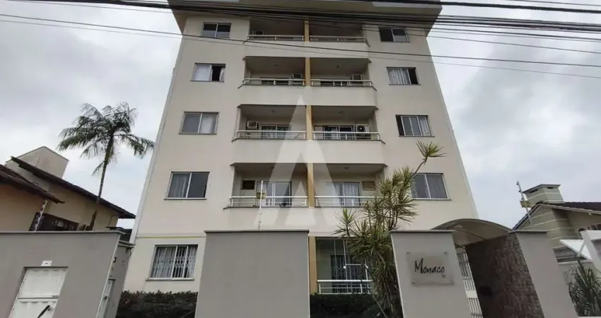 Apartamento com 3 quartos para alugar na Rua Assis Brasil, Saguaçu, Joinville