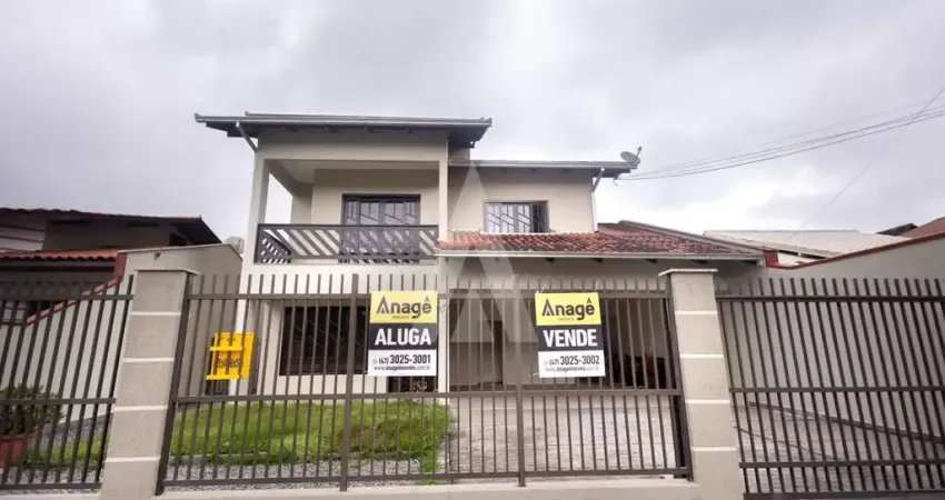 Casa residencial com 5 quartos para alugar, 256.00 m2 por r$4800.00 - costa e silva - joinville/sc