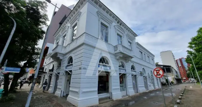 Sala comercial com 40m² de área privada, localizada no centro de joinville - sc.